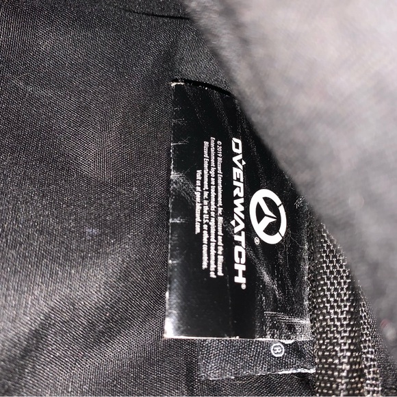 Overwatch Mini Backpack, 3 Pockets, Adjustable Strap - Picture 5 of 5